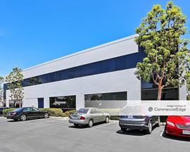 Los Alamitos Corporate Center - 4332, 4380-4420 & 4422-4478 West Cerritos Avenue