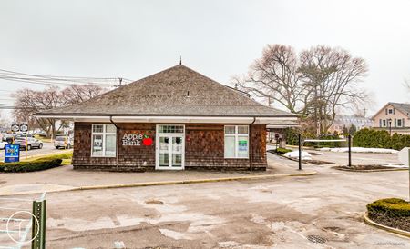 Retail space for Sale at 8 Little East Neck Rd in Babylon