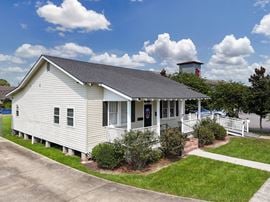 Freestanding Office Building Off I-12 and S Sherwood