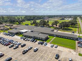 Office Complex on ±3.14 Acres Fully Leased to the State