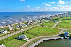 4211 Sunbird Beach Dr