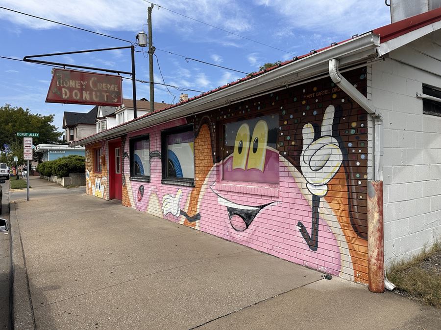 Honey Creme Donut Shop