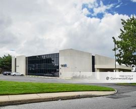 Airport Corporate Center - 4170 Veterans Memorial Hwy