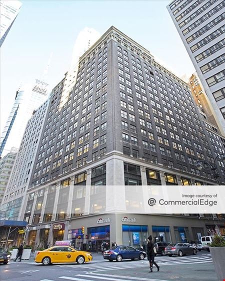 Retail space for Rent at 1440 Broadway in New York