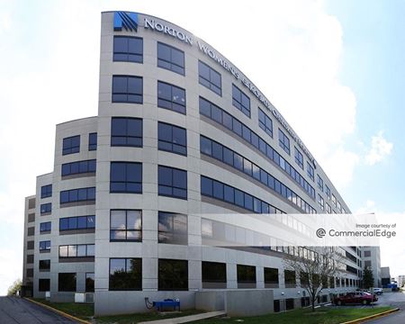 Commercial space for Rent at 4121 Dutchmans Lane in Louisville