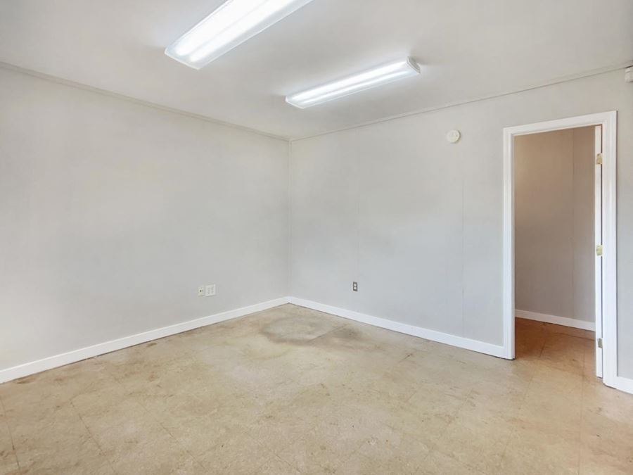 2565 Halls Mill Rd