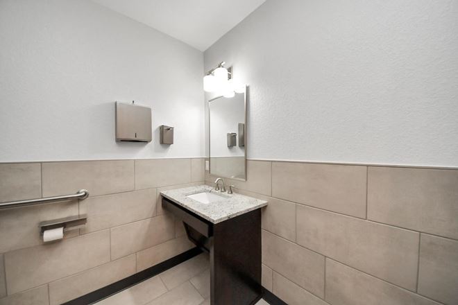 Premier Sugar Land  Office Condo For Sale and/or For Lease