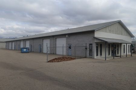 Industrial space for Rent at 5140 N. Sawyer Ave. in Garden City