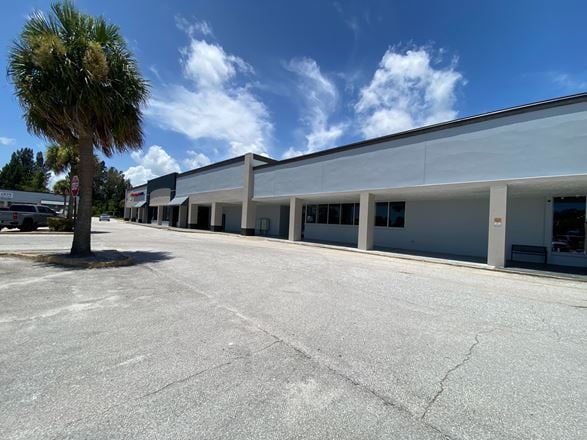 St Lucie Plaza