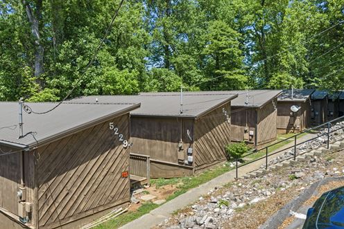 5211 Pocahontas Dr