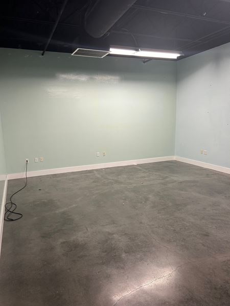 Office space for Rent at 1517 State St in Sarasota