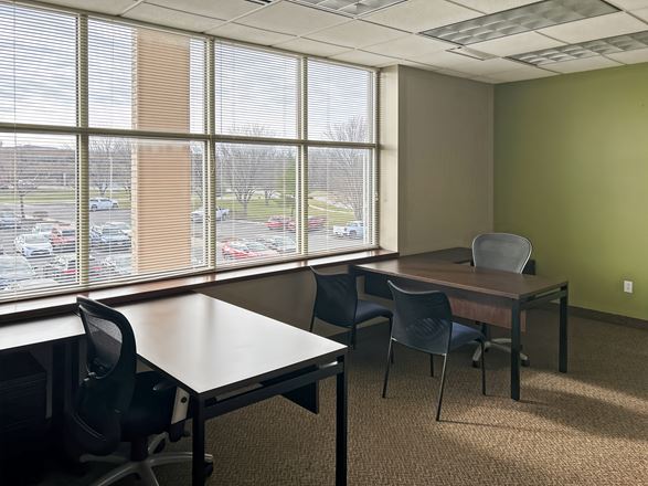 MO, Lee's Summit - Business Exchange Building