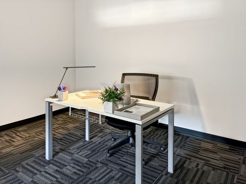 Regus - Phoenix - E Thomas Rd