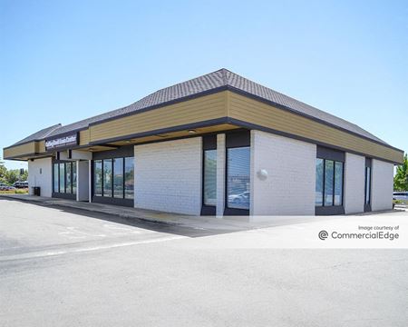 Retail space for Rent at 10385 South De Anza Blvd in Cupertino