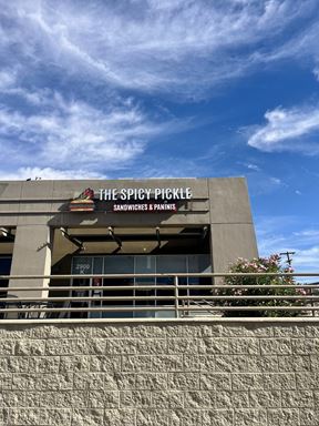 Endcap Turn Key Restaurant for SUBLEASE
