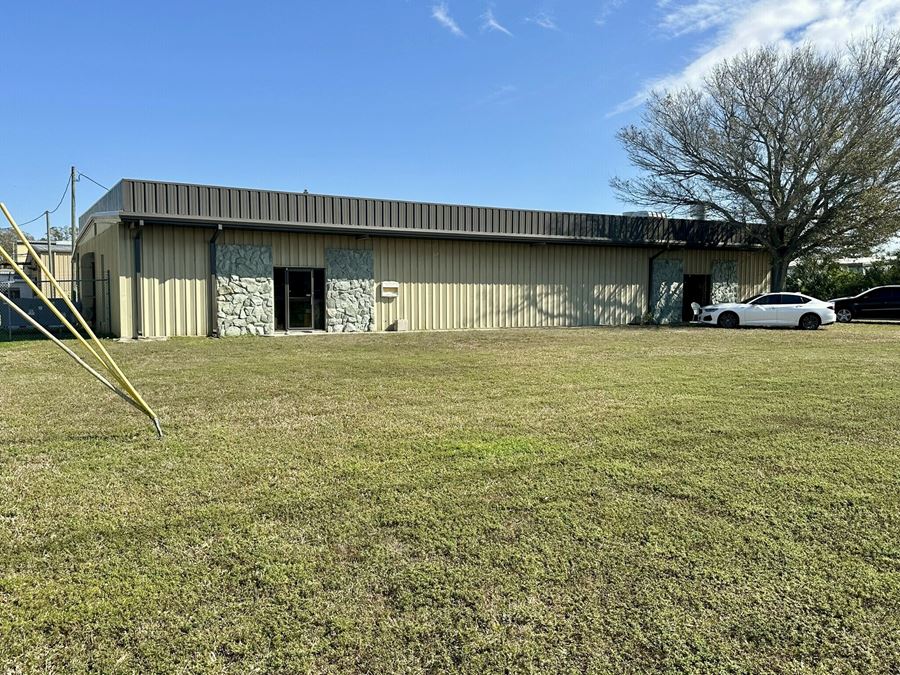 PINELLAS COUNTY WAREHOUSE W/ MANUFACTURING ZONING