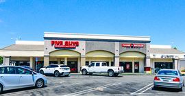 BevMo+FiveGuys Shops @ Lakewood Center