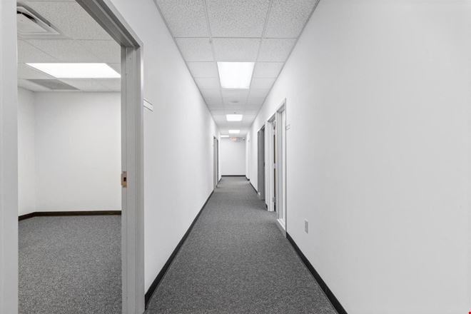 Midpark Road 2,600-22,000 SF Avail. Bus/Ind Park