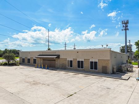 Photo of commercial space at 7505 Airline Dr in Metairie
