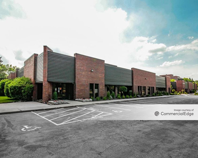 Minnetonka Corporate Center - 5900-5950 Clearwater Drive