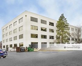 Rockside Woods Office Building