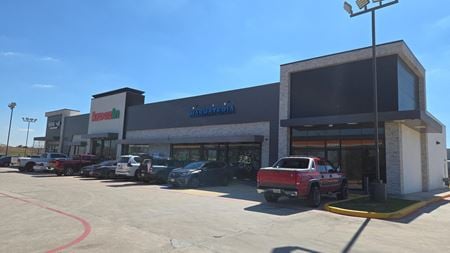 Retail space for Rent at 16123 W Bellfort St in Sugar Land