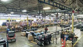 For Lease > 448,642 SF - Industrial