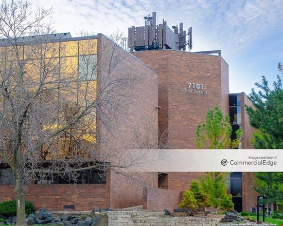 Yorktown Offices & Suites - 7101 York Avenue South