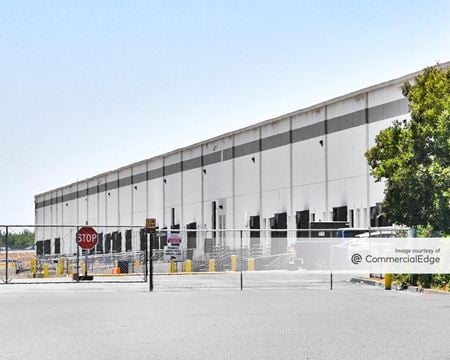 Photo of commercial space at 600 Spreckels Avenue in Manteca