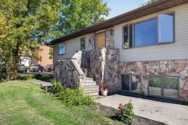 209 N Main St