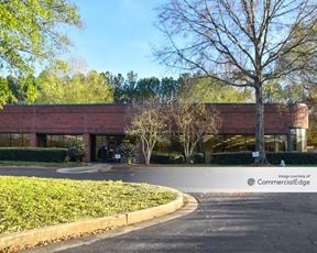 Chattahoochee Corners - 4365 River Green Pkwy