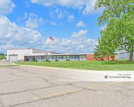 Photo of commercial space at 43900 Grand River Avenue in Novi