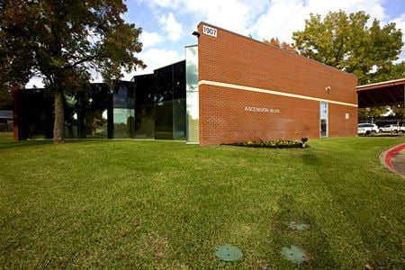 Photo of commercial space at 1903 - 1907 Ascension Blvd in Arlington