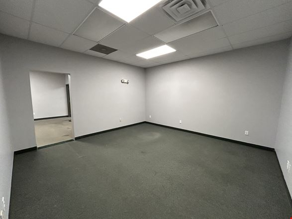 WAREHOUSE SPACE FOR LEASE IN NIXA