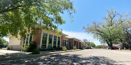 Commercial space for Rent at 360 Courthouse Rd in Gulfport