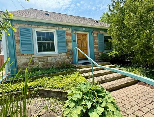415 W. Grand River Ave.