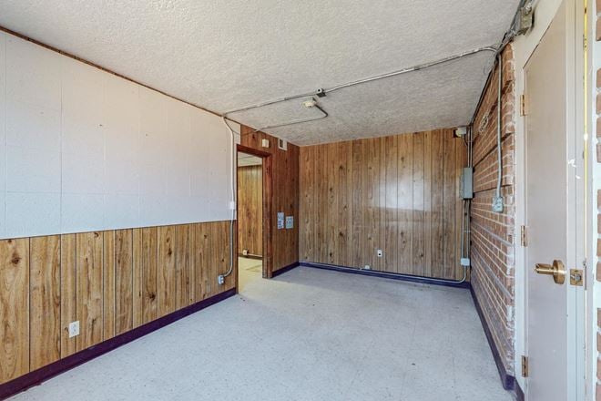 801 Mountain Rd NE