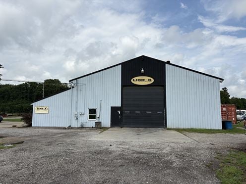 1410 E Main St