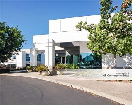 Office space for Rent at 1 Technology Drive in Irvine