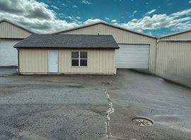 Industrial Warehouse w/ Yard