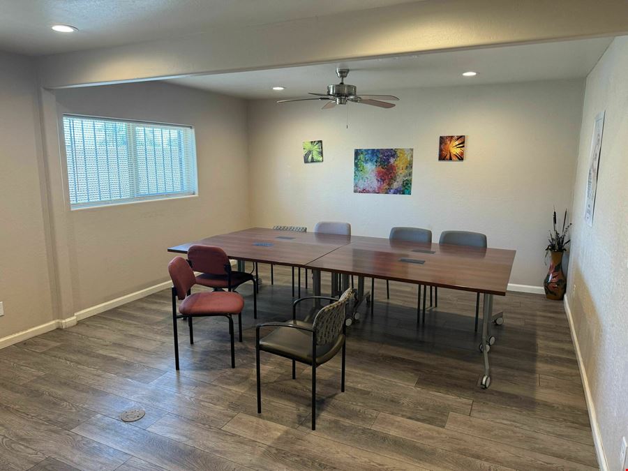 Freestanding Office Building | 4250 N 19th Ave