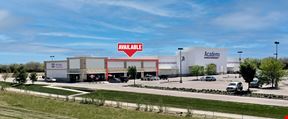 RETAIL & TURNKEY RESTAURANT SPACE AVAILABLE