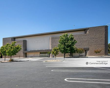 Retail space for Rent at 2500 Hilltop Mall Road in San Pablo