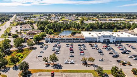 Willow Lakes Shopping Center - Warner Robins