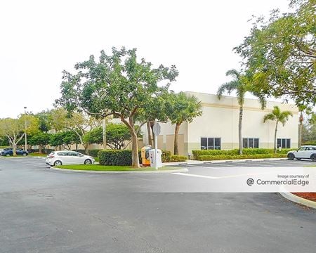 Retail space for Rent at 2600 Glades Circle in Weston