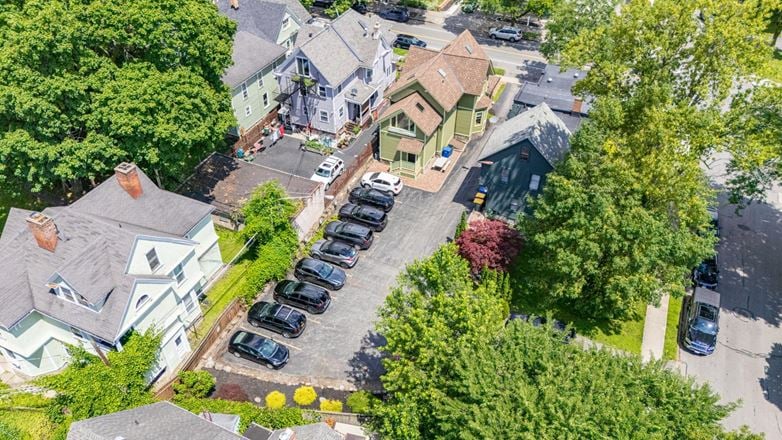 Rare Park Ave Office and Retail Space with On Site Parking