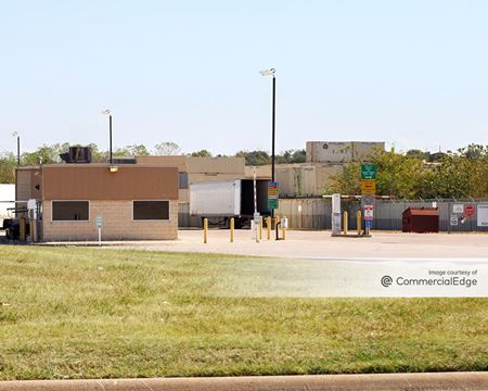 Industrial space for Rent at 3420 Duncanville Road in Dallas
