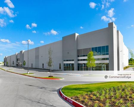 Photo of commercial space at 2920 Telecom Pky in Richardson