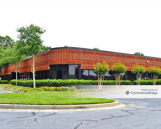 Chattahoochee Corners - 3475-3550 Corporate Way, 4350, 4375 & 4400-4570 River Green Pkwy