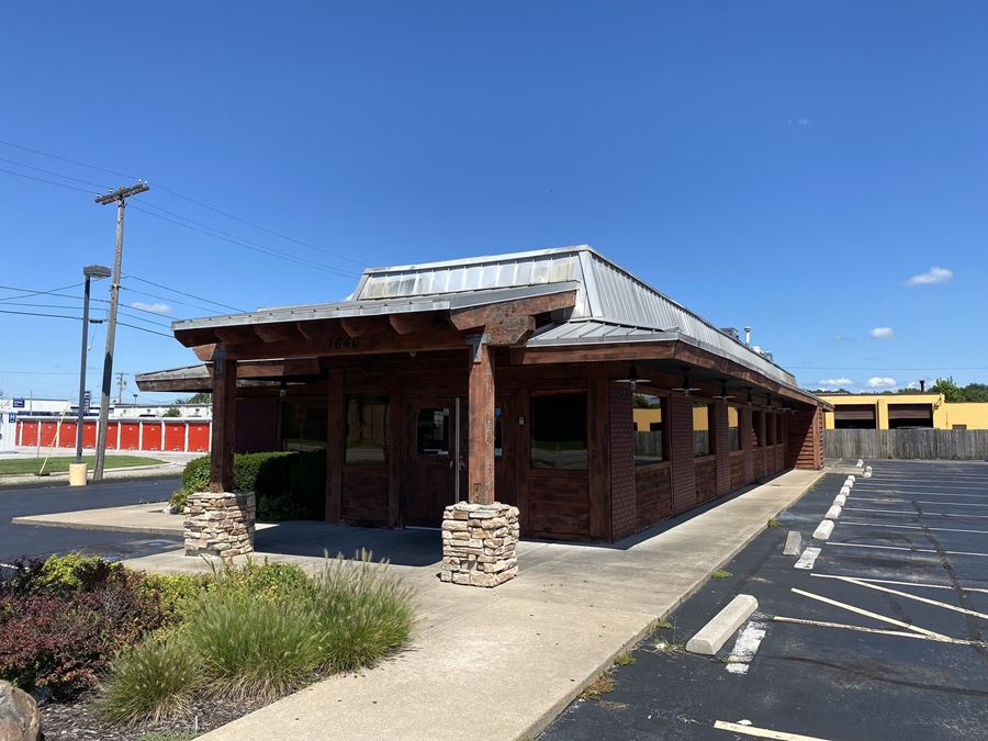 FULL SERVICE RESTAURANT ON GLENSTONE